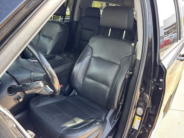 Used 2019 GMC Yukon XL SLT AWD/4WD image 25