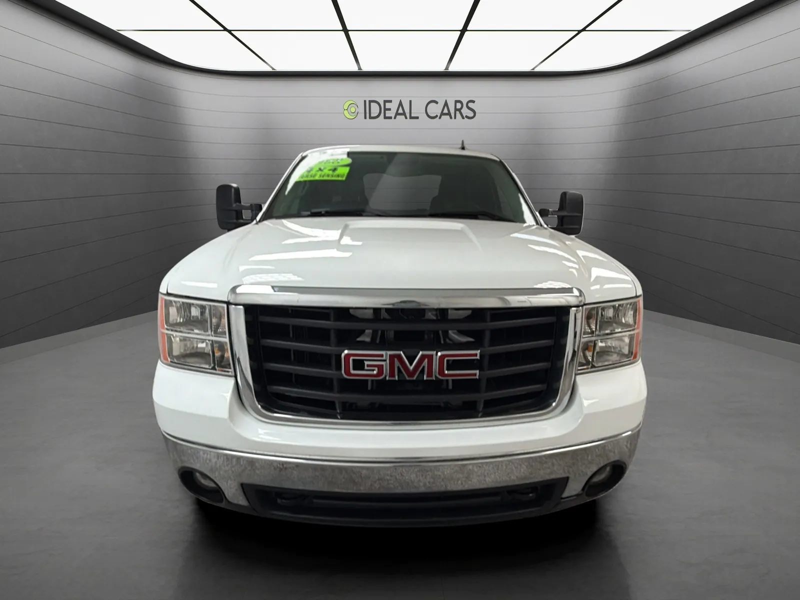 Used 2008 GMC Sierra 2500 SLE w/ Convenience Package AWD/4WD image 2
