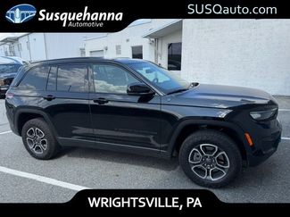 Used 2023 Jeep Grand Cherokee Trailhawk w/ Advanced Protech Group II AWD/4WD video 1
