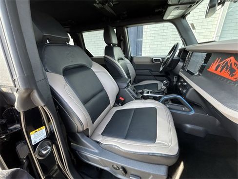 Used 2024 Ford Bronco Wildtrak image 26
