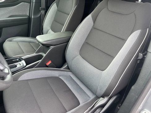Used 2025 Chevrolet TrailBlazer LT AWD/4WD image 11