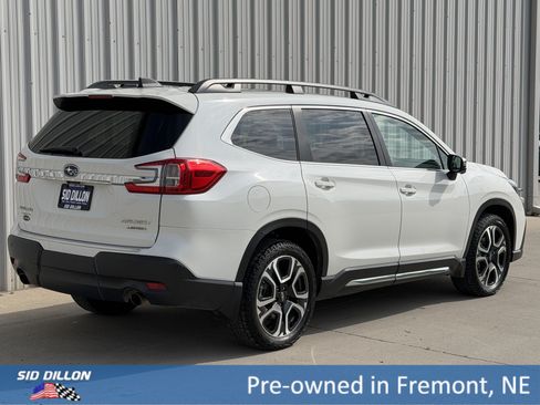 Used 2023 Subaru Ascent Limited w/ Technology Package AWD/4WD image 4