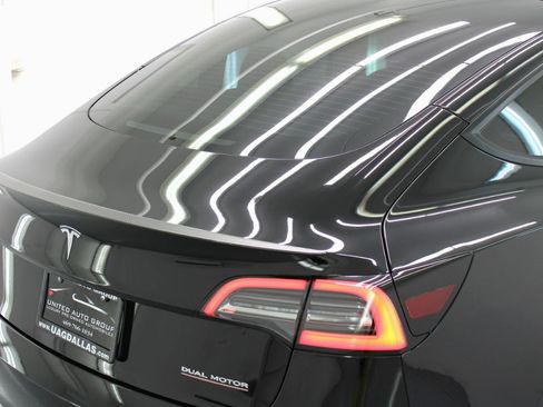 Used 2021 Tesla Model 3 Performance image 19