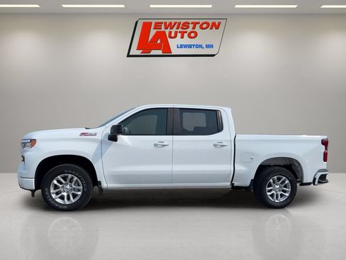 Certified 2022 Chevrolet Silverado 1500 RST w/ Z71 Off-Road Package AWD/4WD image 2