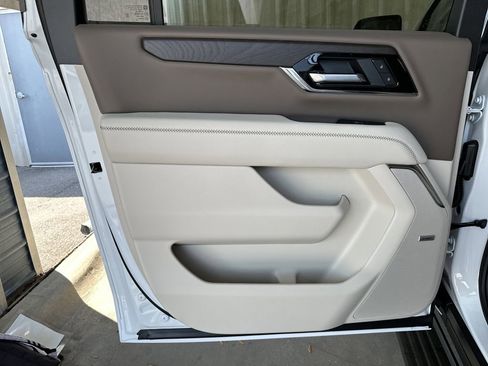 New 2026 GMC Yukon XL Denali image 29