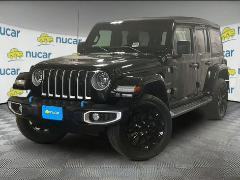 Used 2023 Jeep Wrangler Sahara w/ Cold Weather Group image 3