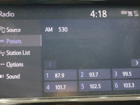 Used 2019 Toyota Camry LE FWD image 33