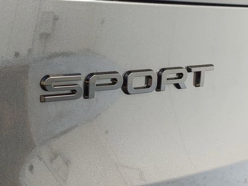 New 2025 Land Rover Range Rover Sport Dynamic SE image 13