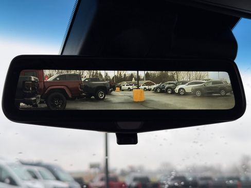 Used 2018 Cadillac Escalade Platinum image 28