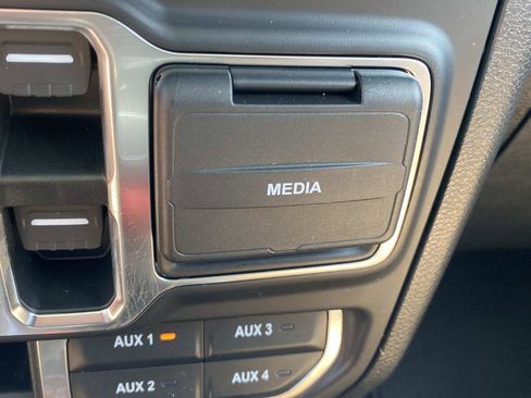 Used 2023 Jeep Wrangler Unlimited Sahara w/ Cold Weather Group AWD/4WD image 42