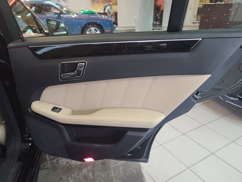 Used 2011 Mercedes-Benz E 350 Sedan image 14