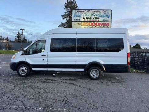 Used 2019 Ford Transit 350 XLT image 5