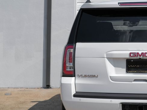 Used 2018 GMC Yukon SLT w/ Open Road Package image 45