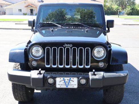Used 2017 Jeep Wrangler Unlimited Sahara w/ Trailer Tow Group AWD/4WD image 12