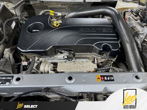 Used 2023 GMC Terrain AT4 AWD/4WD image 30