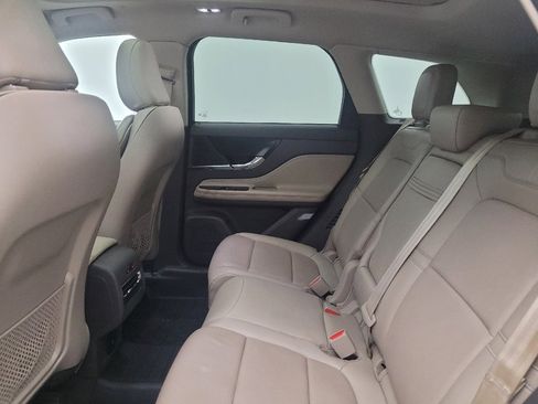 Used 2021 Lincoln Corsair w/ Premium Package image 18