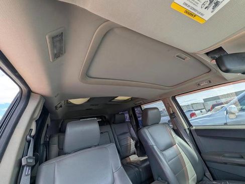 Used 2006 Jeep Commander 4WD image 43