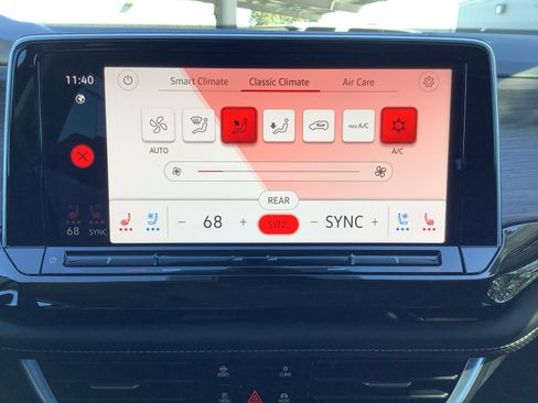 New 2026 Volkswagen Atlas SEL Premium R-Line AWD/4WD image 24