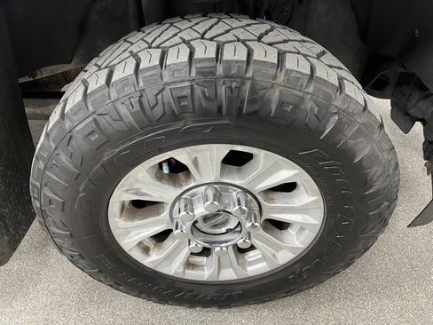 Used 2020 Ford F350 XLT w/ XLT Value Package image 15