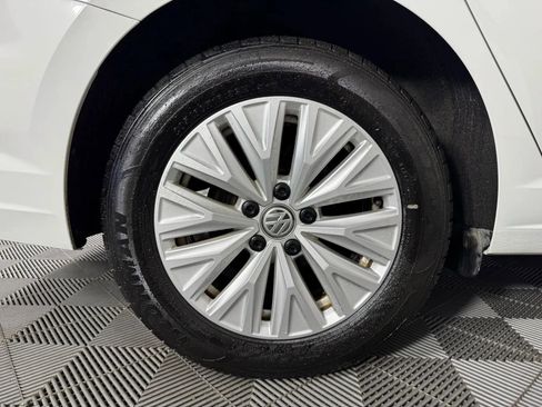 Used 2019 Volkswagen Jetta R-Line image 40