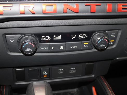 Used 2025 Nissan Frontier PRO-4X w/ Interior Protection Package AWD/4WD image 28