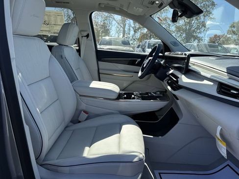 New 2026 Buick Enclave Avenir w/ Super Cruise Package image 26