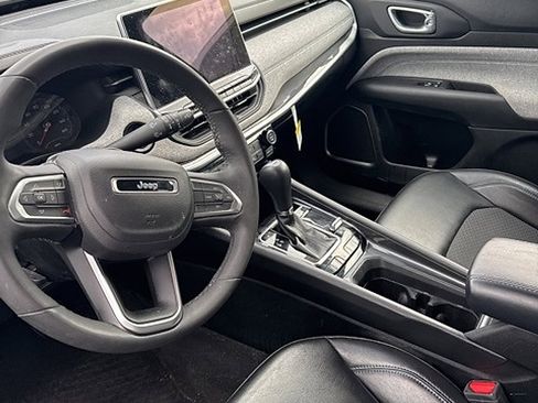 Used 2023 Jeep Compass Latitude w/ Convenience Group image 10