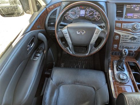 Used 2019 INFINITI QX80 Luxe w/ Proassist Package image 12