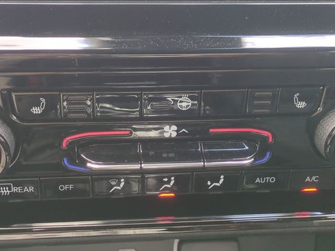 Certified 2023 Jeep Grand Cherokee Altitude image 25