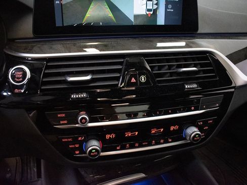 Used 2020 BMW 540i xDrive w/ Premium Package image 17