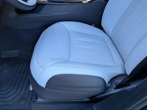 Used 2026 Land Rover Range Rover Sport Dynamic SE image 4