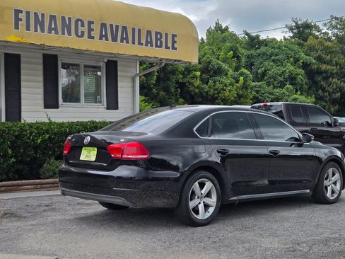 Used 2012 Volkswagen Passat 2.5 SE FWD image 3