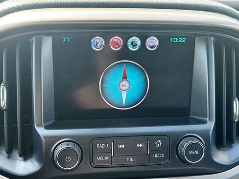 Used 2017 Chevrolet Colorado Z71 AWD/4WD image 14