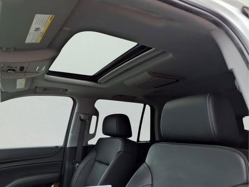 Certified 2018 Chevrolet Tahoe Premier AWD/4WD image 17