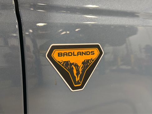 Used 2025 Ford Bronco Badlands AWD/4WD image 14