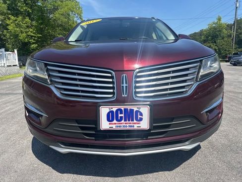 Used 2017 Lincoln MKC Reserve FWD image 2