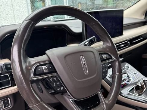 Used 2023 Lincoln Nautilus Reserve w/ Equipment Group 202A image 10