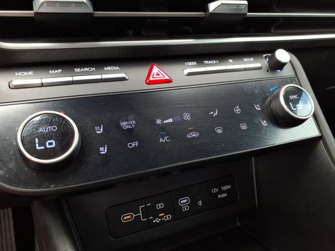 Certified 2025 Hyundai Sonata Limited FWD image 22