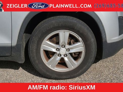 Used 2016 Chevrolet Trax LT FWD image 2