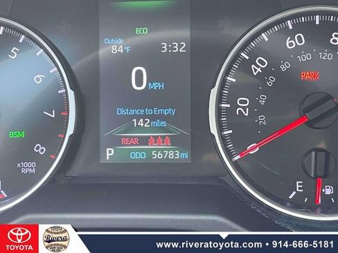 Used 2022 Toyota RAV4 XLE Premium AWD/4WD image 28
