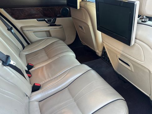 Used 2015 Jaguar XJ L Portfolio image 18