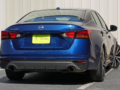 Used 2020 Nissan Altima 2.5 SR FWD image 4