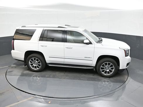 Used 2018 GMC Yukon Denali image 31