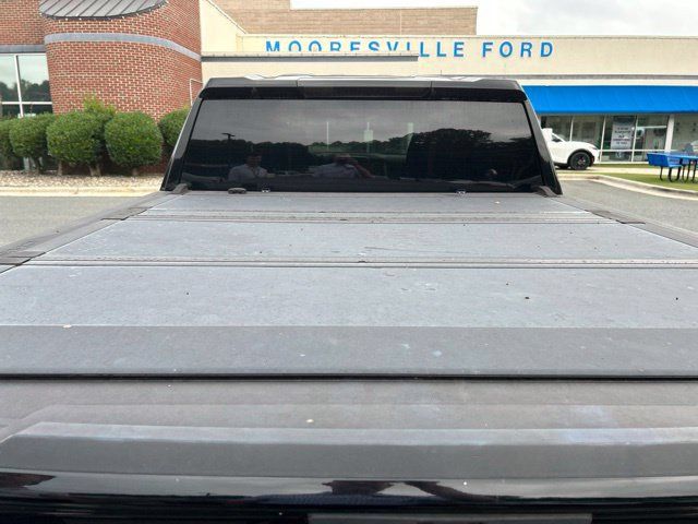 Used 2019 Chevrolet Silverado 1500 Custom w/ Custom Max Trailering Package AWD/4WD image 4
