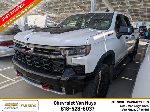 Used 2022 Chevrolet Silverado 1500 ZR2 w/ Technology Package AWD/4WD image 1