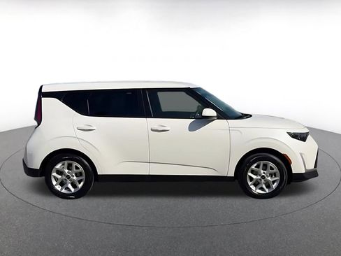 Used 2025 Kia Soul LX w/ LX Technology Package image 15