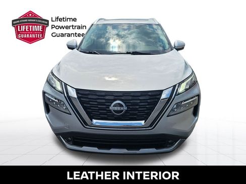 Used 2022 Nissan Rogue SL w/ SL Premium Package FWD image 5