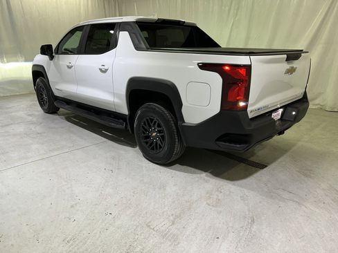 Used 2024 Chevrolet Silverado EV W/T image 8