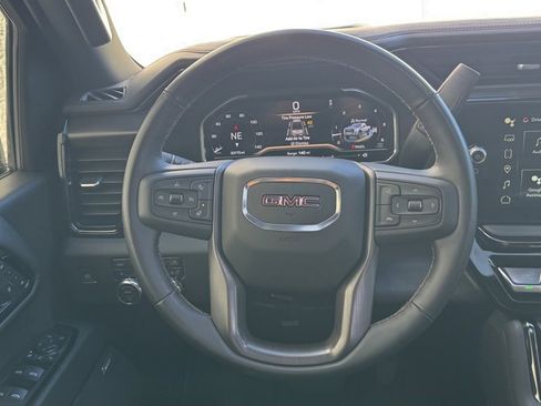 Used 2025 GMC Sierra 2500 AT4 w/ AT4 Premium Plus Package image 15