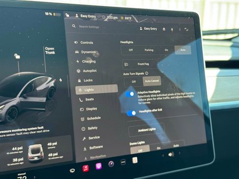 Used 2022 Tesla Model 3 Performance image 32